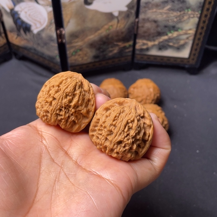 文玩核桃把件35白狮子