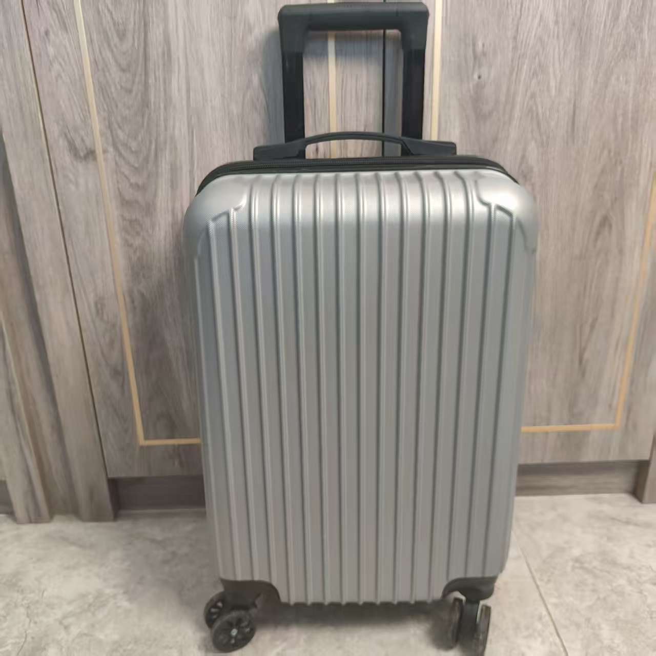 大容量行李箱实用