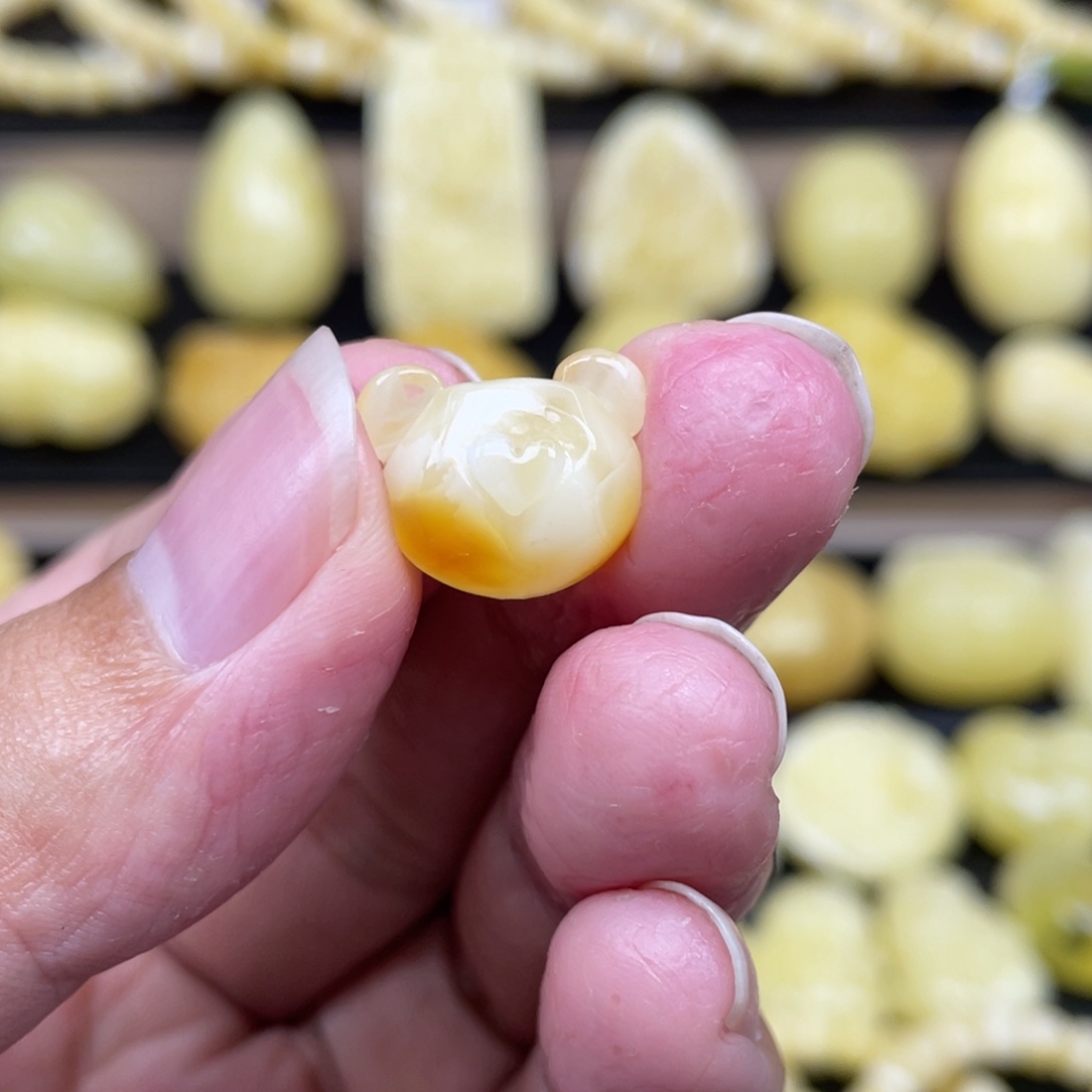 琥珀未镶嵌裸石琥珀蜜蜡