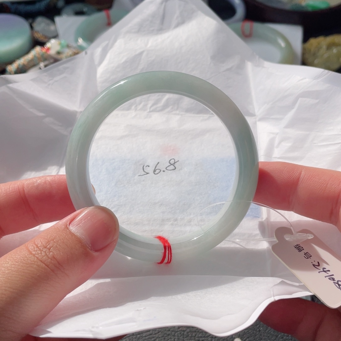 翡翠手镯未镶嵌56.8正圈