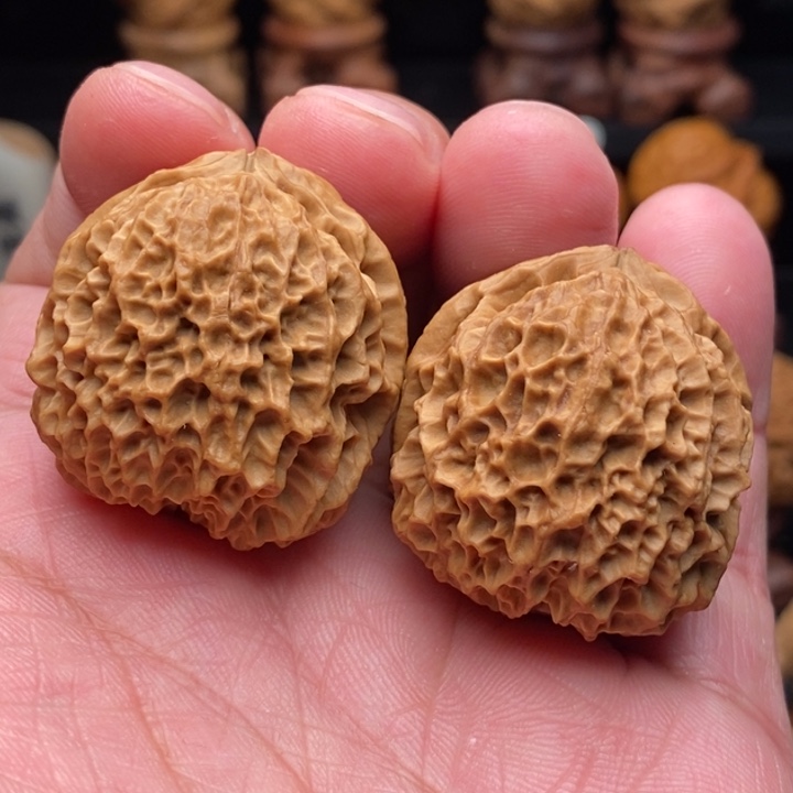 文玩核桃把件5珍龙绣球38尺