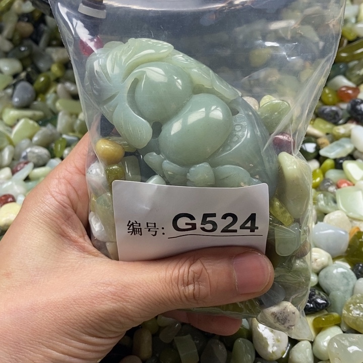 蛇纹石玉鱼缸石未镶嵌