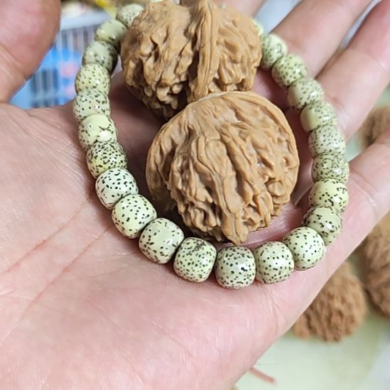 文玩核桃把件串+33左右小天地，福利五