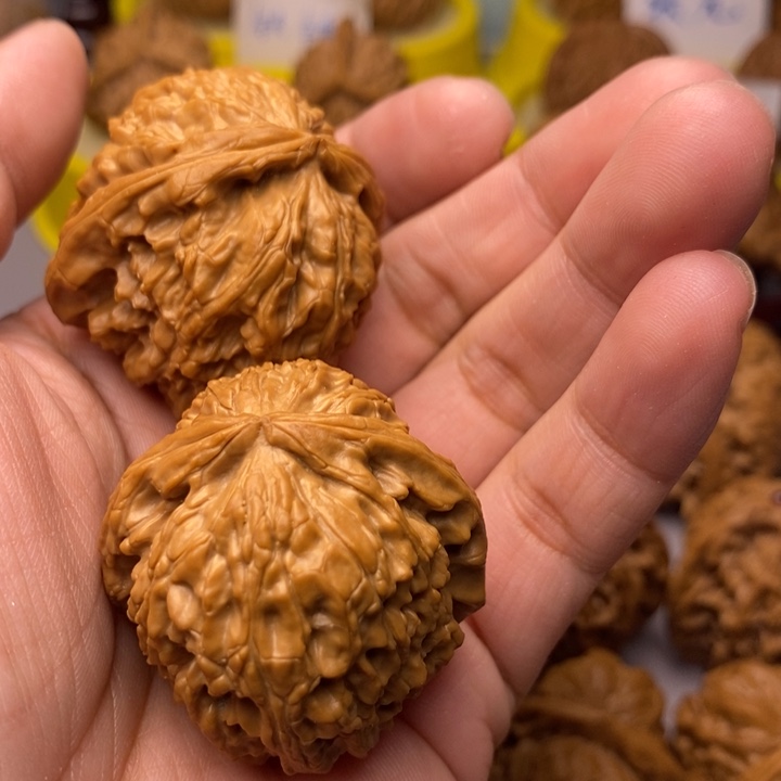 文玩核桃把件小*白狮子头36