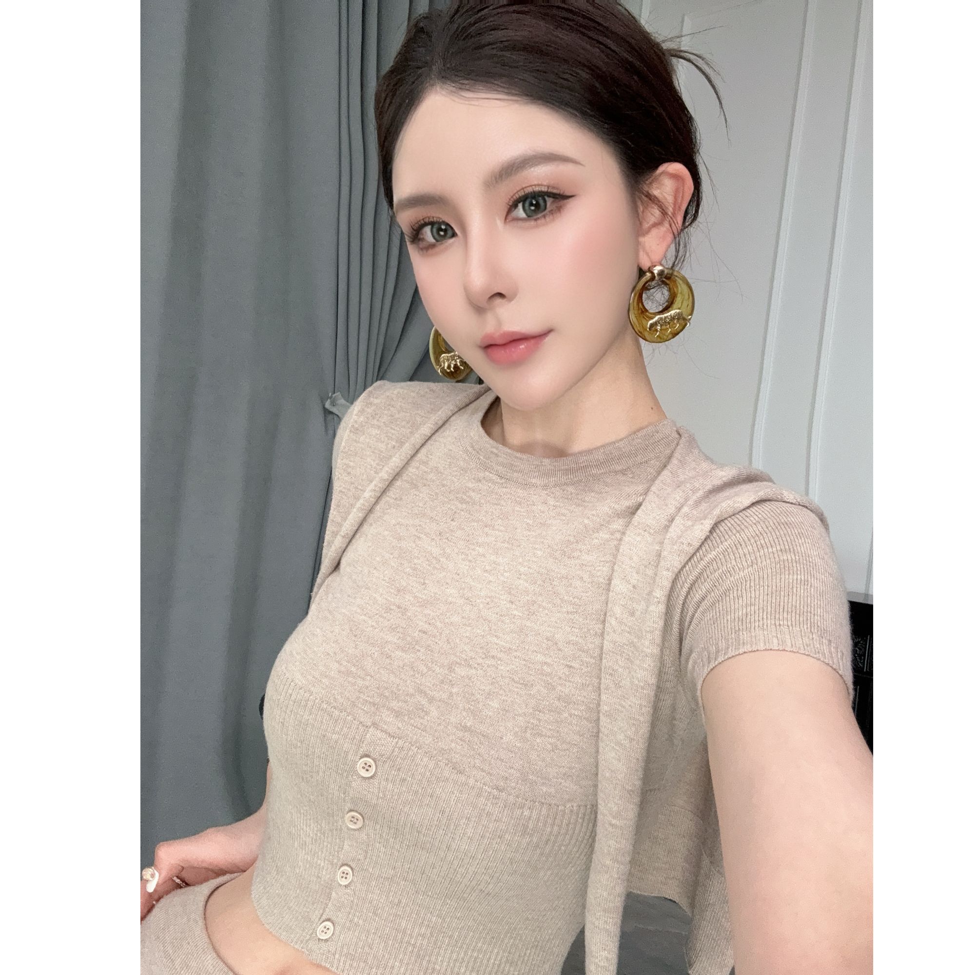 SS姗姗夏季温柔气质性感修身显瘦网红设计感时尚套装50370328