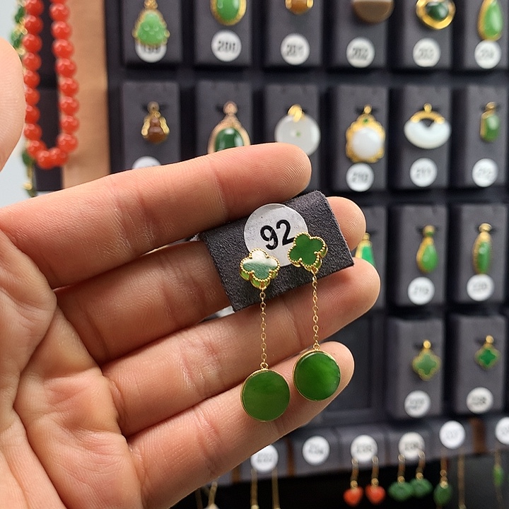 和田玉耳饰18K金镶嵌