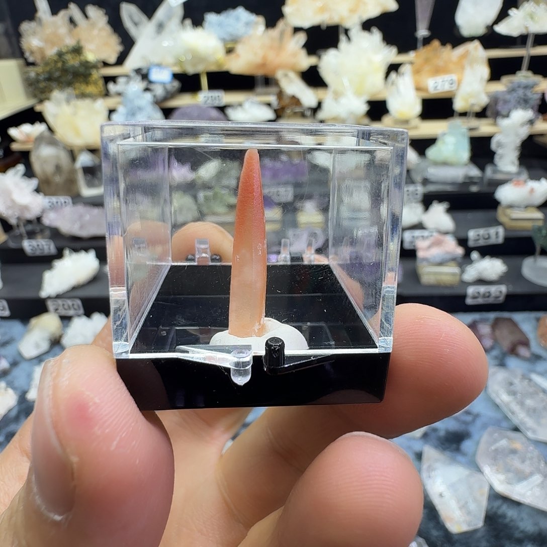 夏***闪石材天然水晶摆件