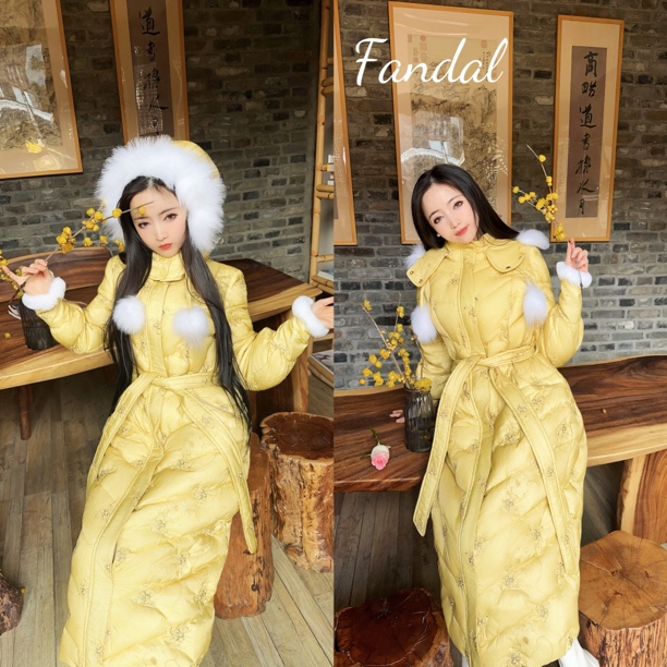 粉黛原创 富察皇后 奢华重工华贵刺绣狐狸毛修身保暖羽绒服