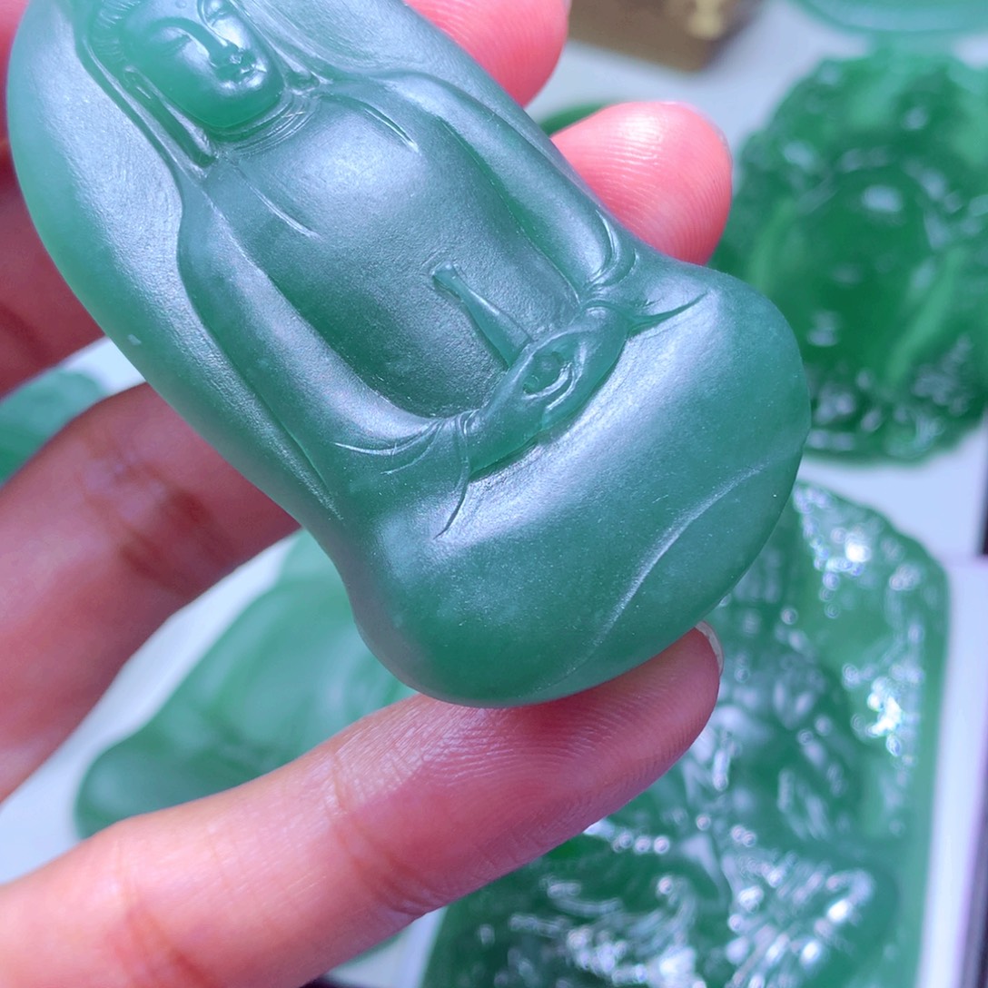 人***己定制翡翠未镶嵌天然