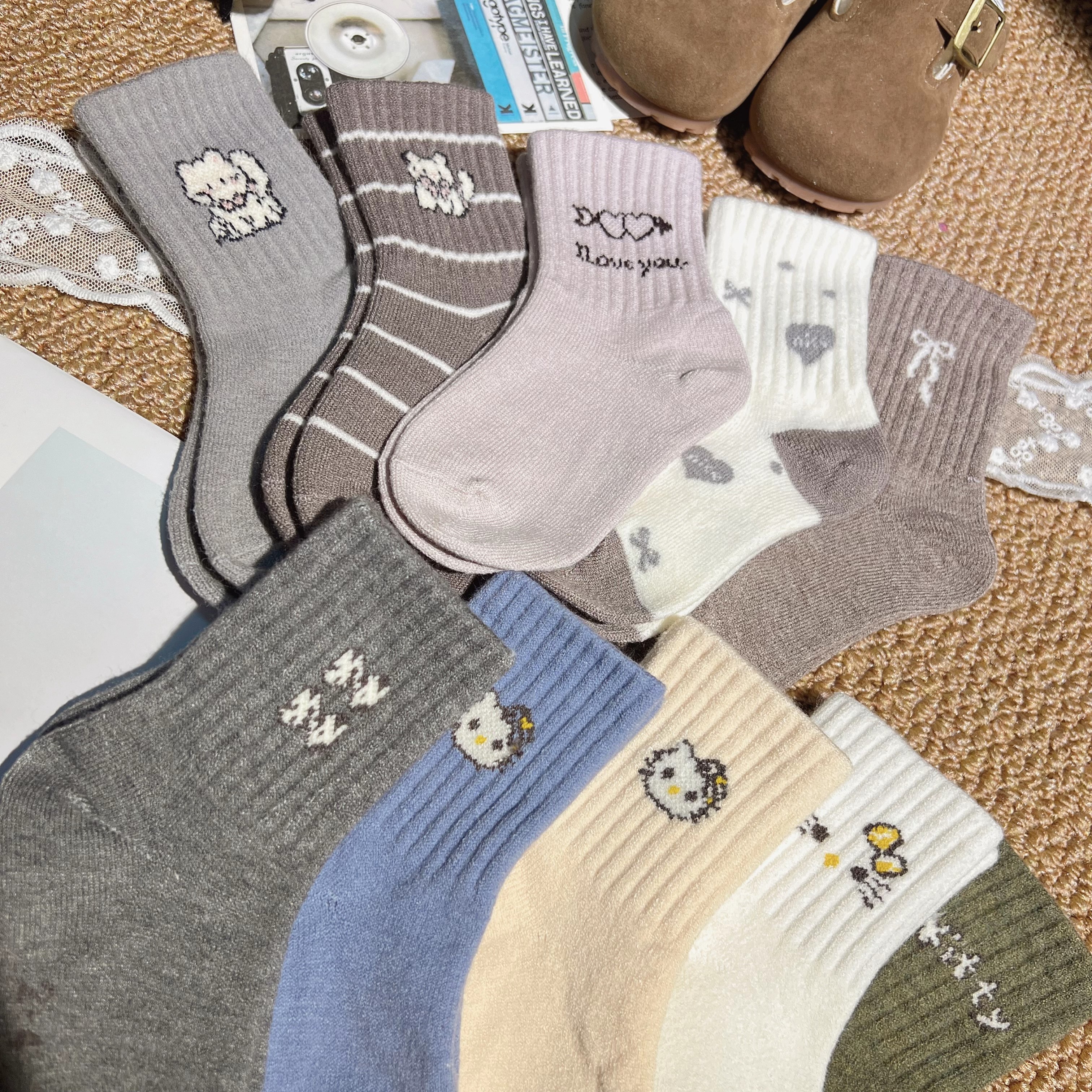 女宝冬季中筒袜可爱卡通羊绒袜