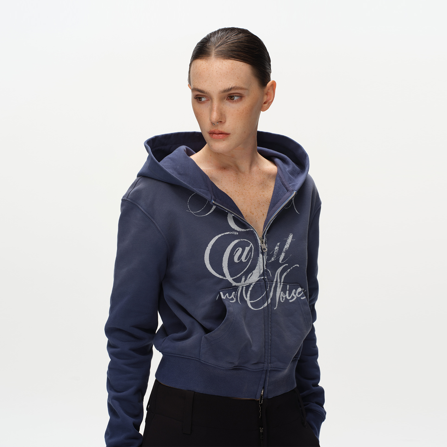 Metaricotta 蓝色水洗感印花质感短款连帽卫衣女