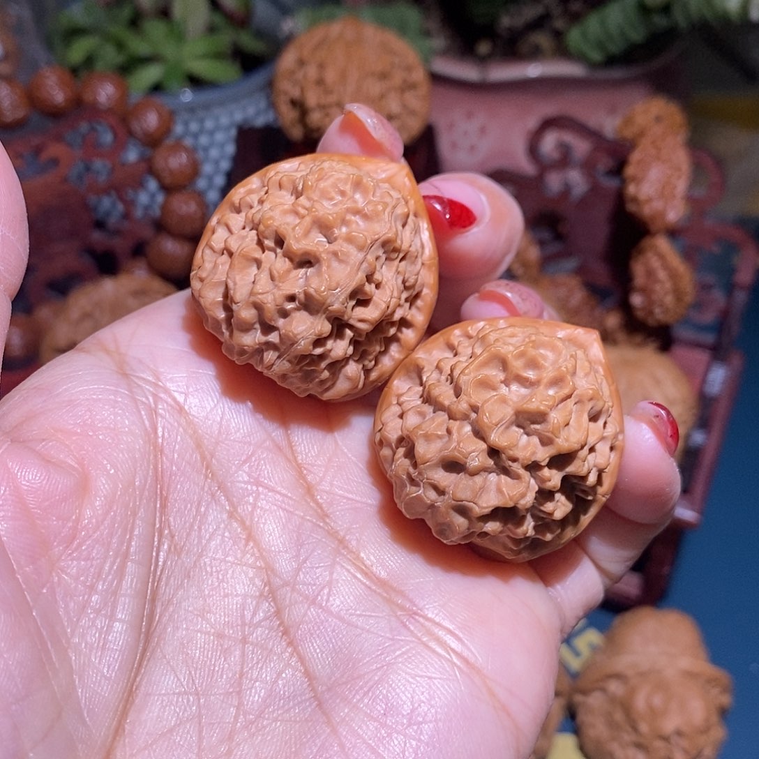 文玩核桃把件38麒麟元宝