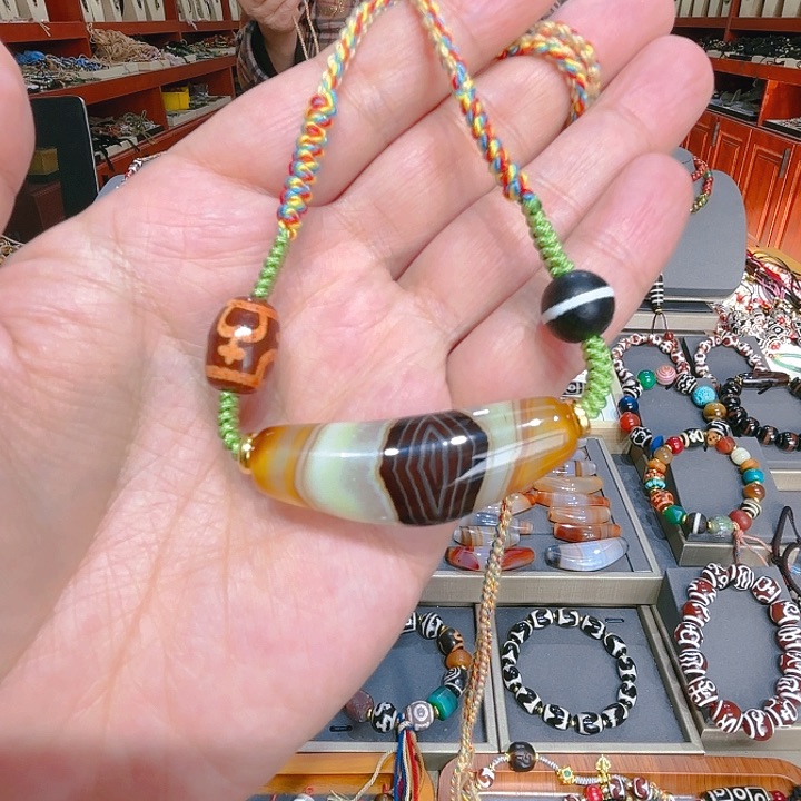 未镶嵌玛瑙/玉髓珠宝奇石