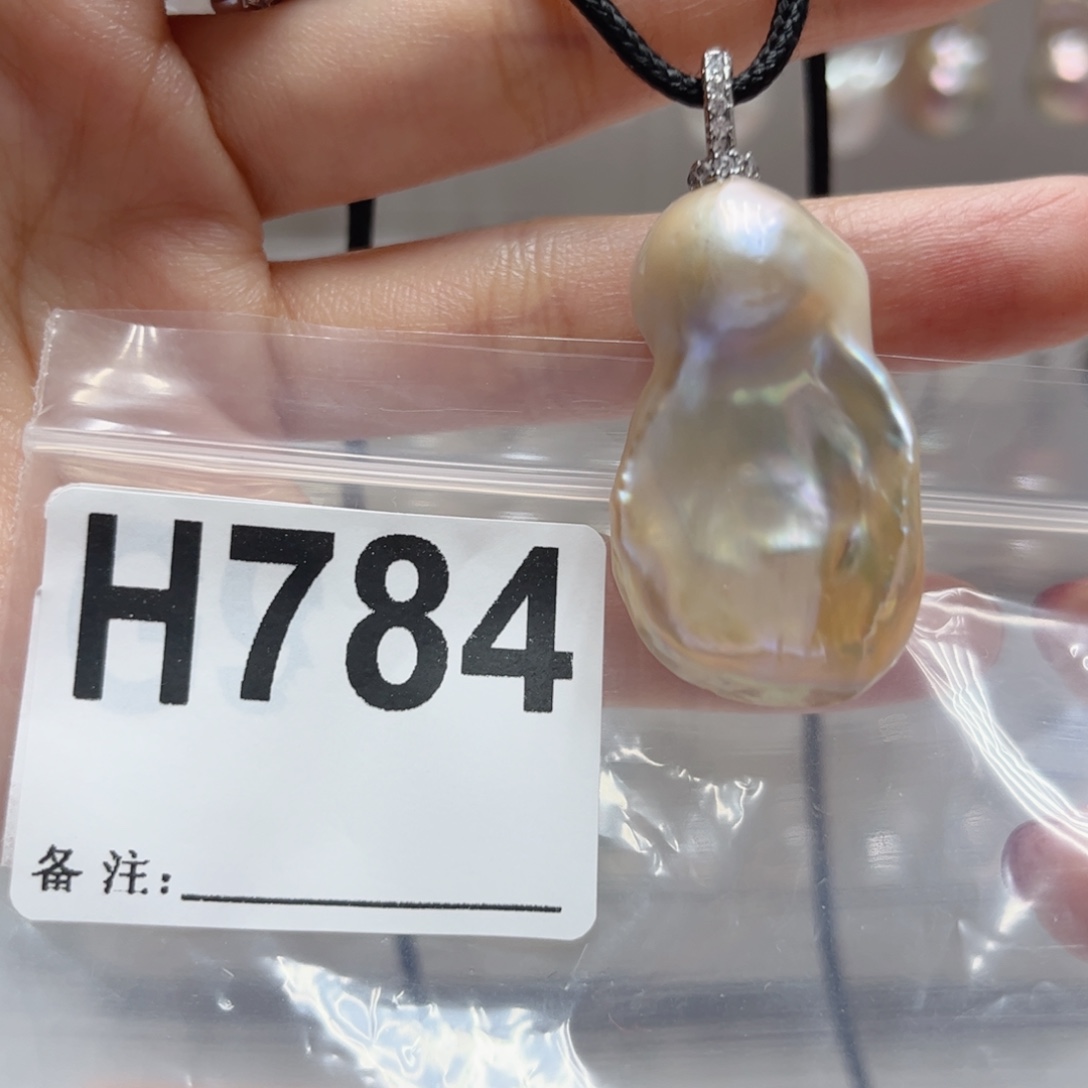 淡水珍珠未镶嵌颈饰
