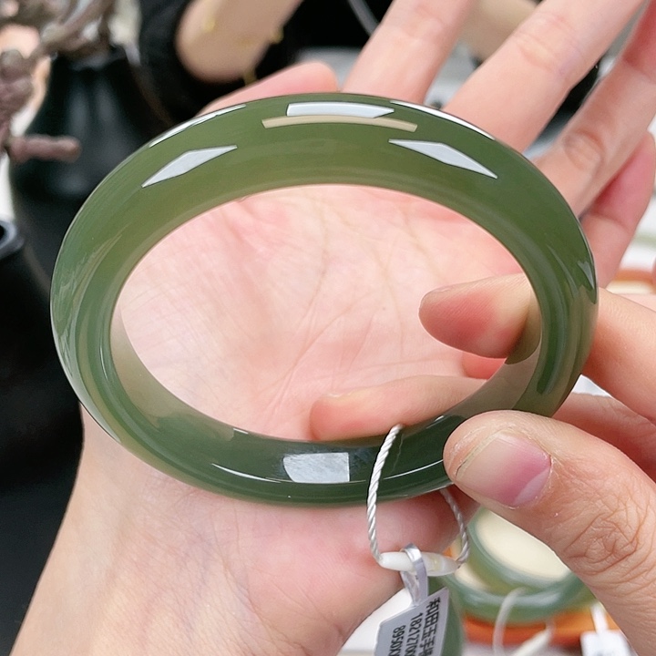 和田玉手镯5859未镶嵌