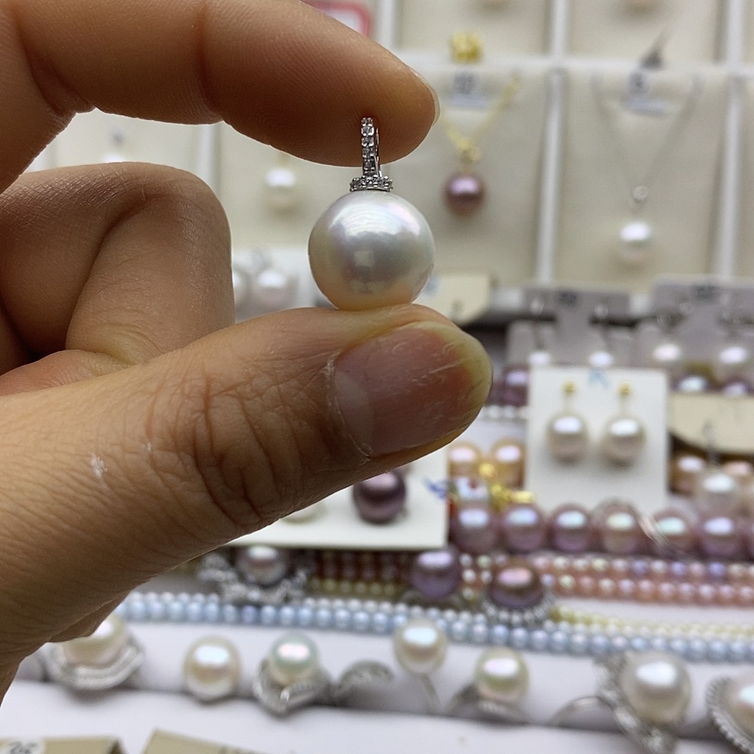 淡水珍珠吊坠(赠链)银S925镶嵌