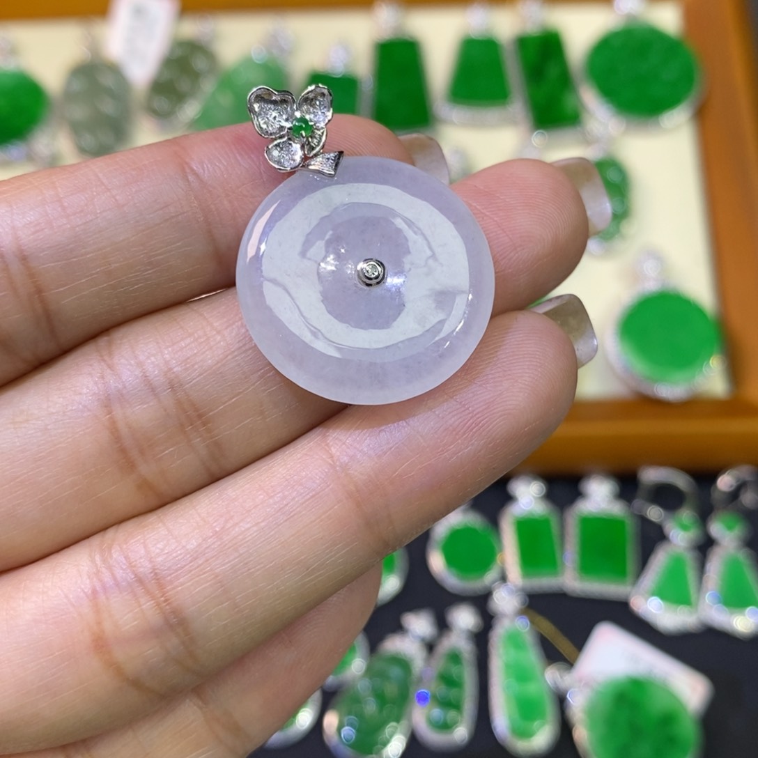 翡翠吊坠(不含链)18K金镶嵌吊坠