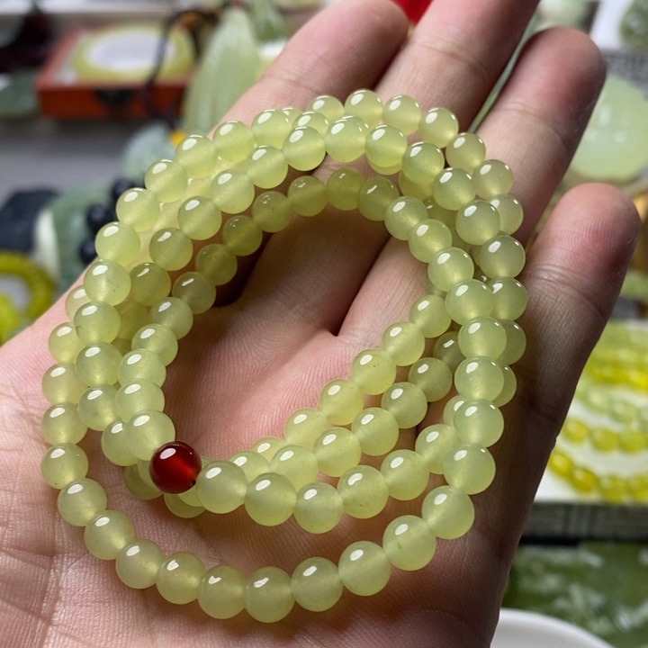 未镶嵌蛇纹石玉颈饰