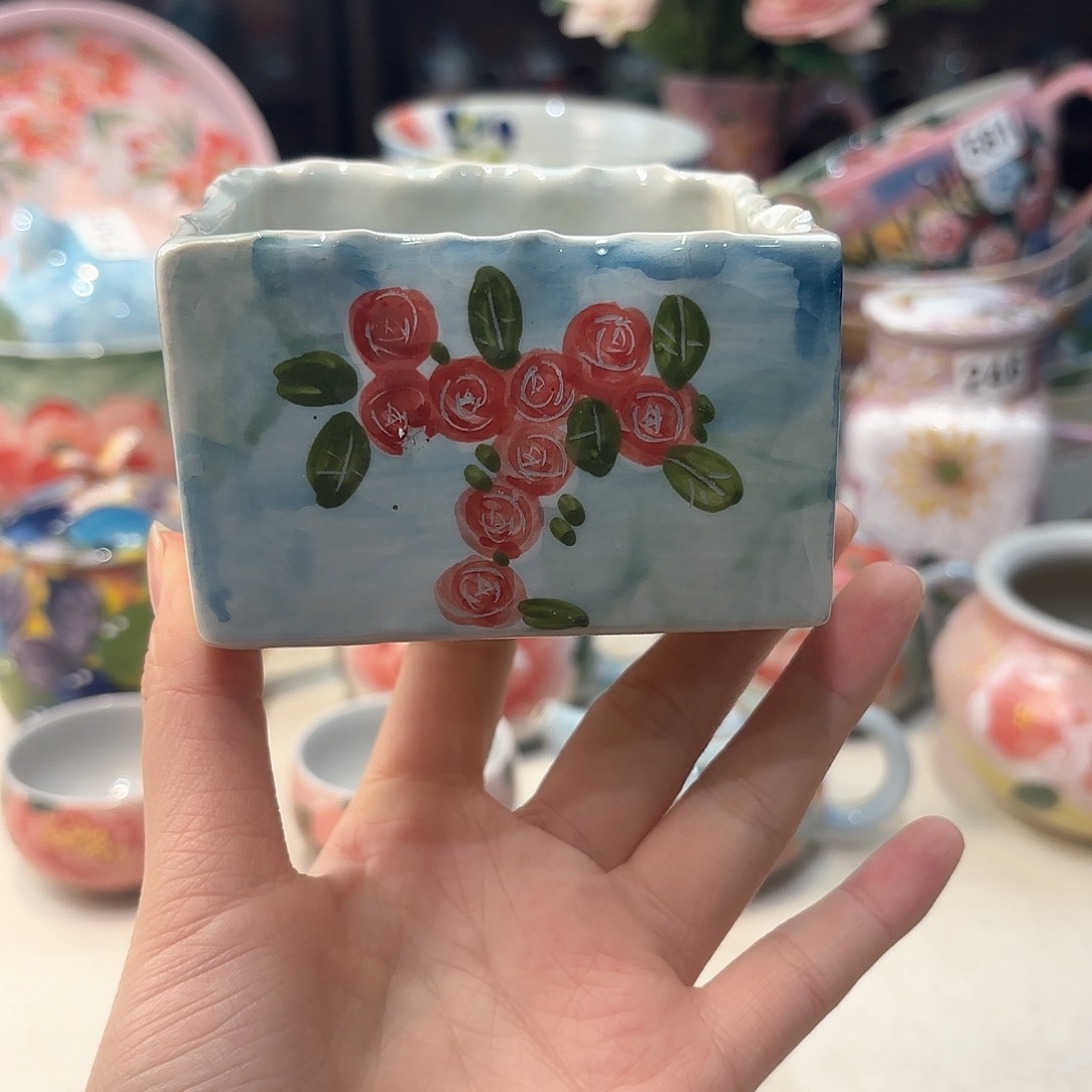 瓷片兔兔好可爱啊我