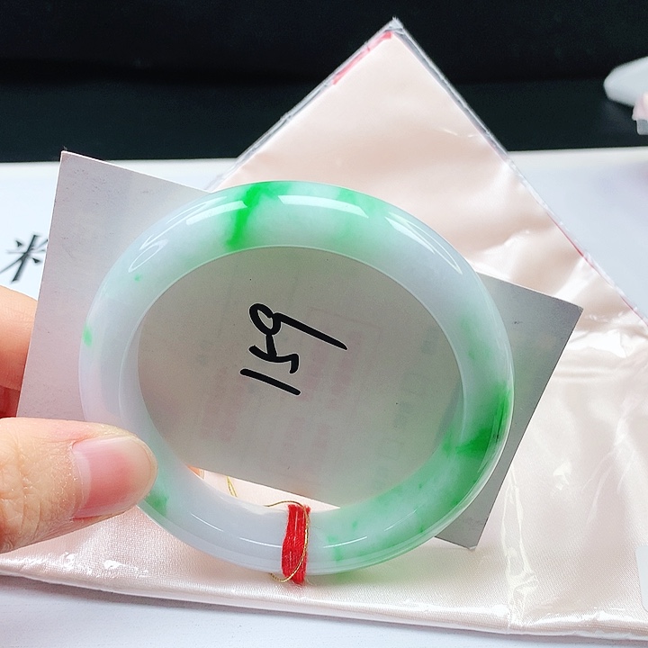 翡翠手镯未镶嵌57➕圈口