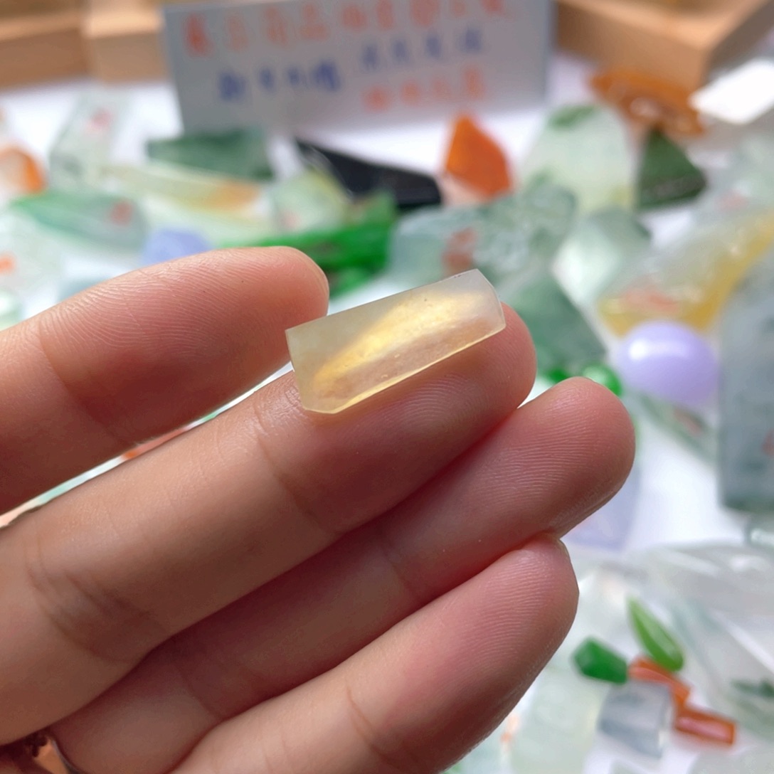 定制翡翠未镶嵌天然缅甸翡翠