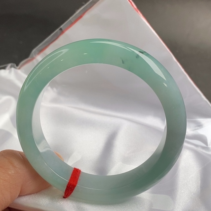 翡翠手镯未镶嵌53.4圈