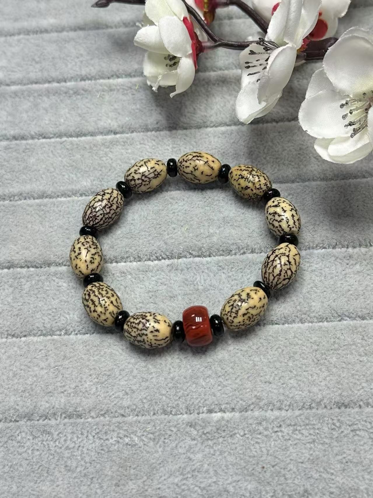 A430 龙血果根手串 多样性发其一