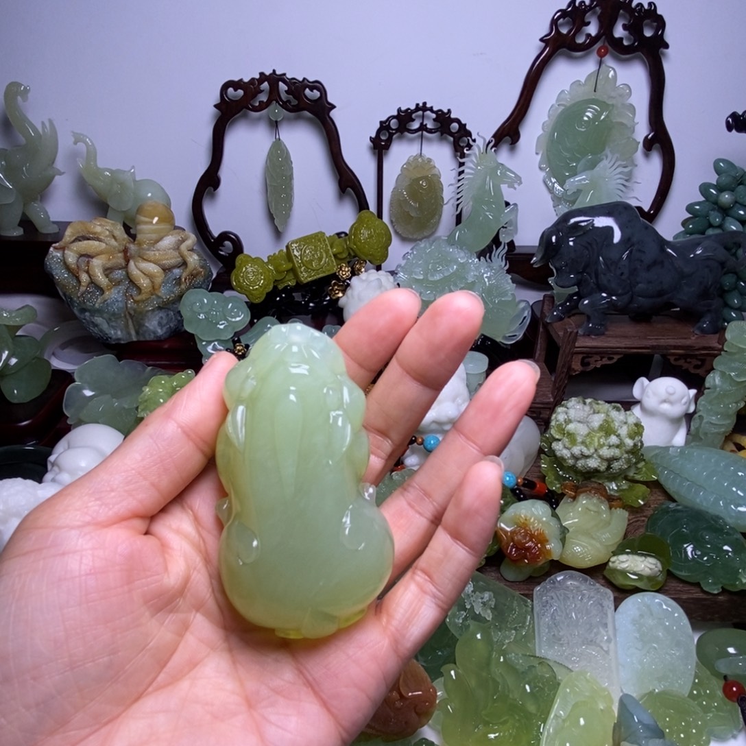 岫玉未镶嵌皮裘皮裘