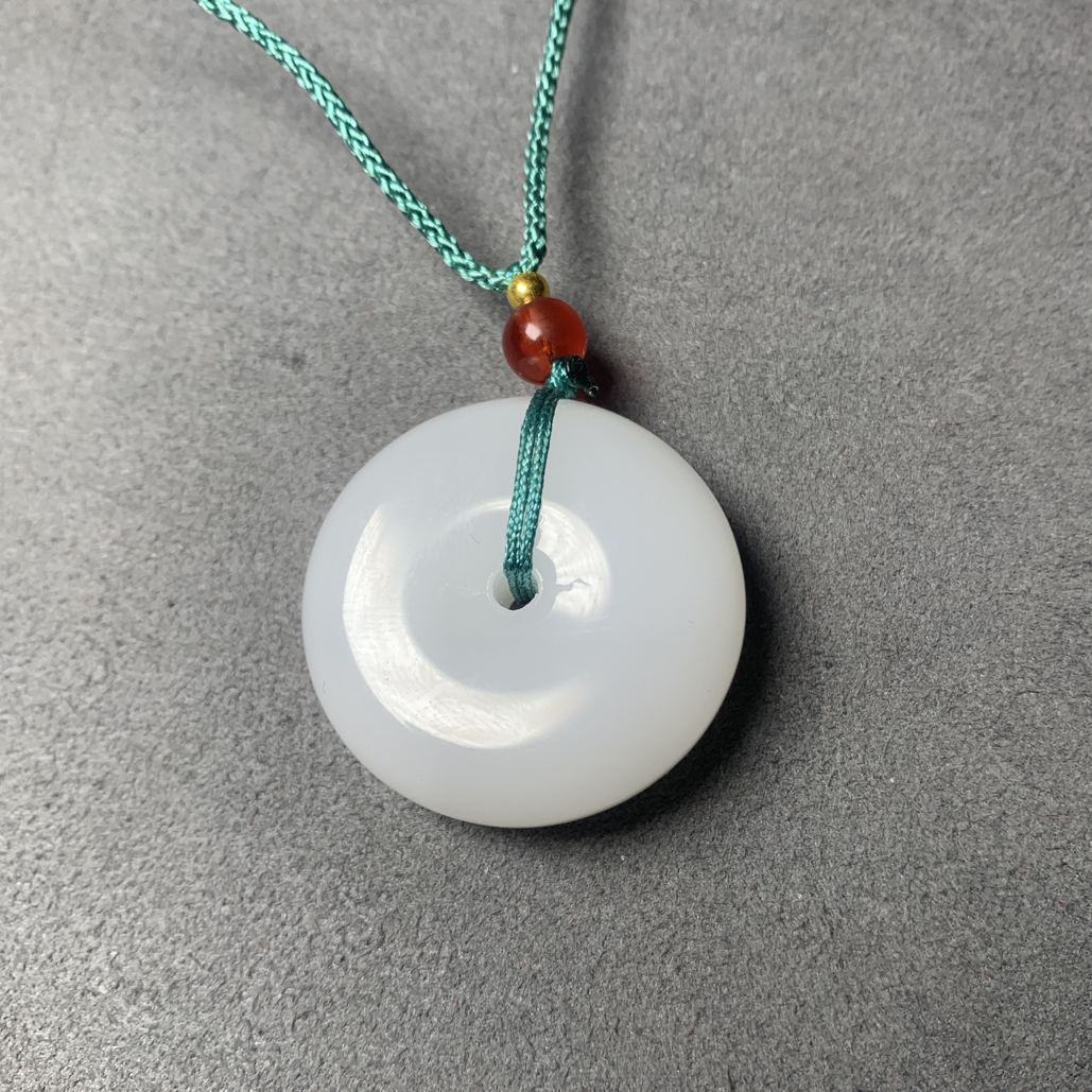 时尚饰品简约天然脂白色面包扣项链p2