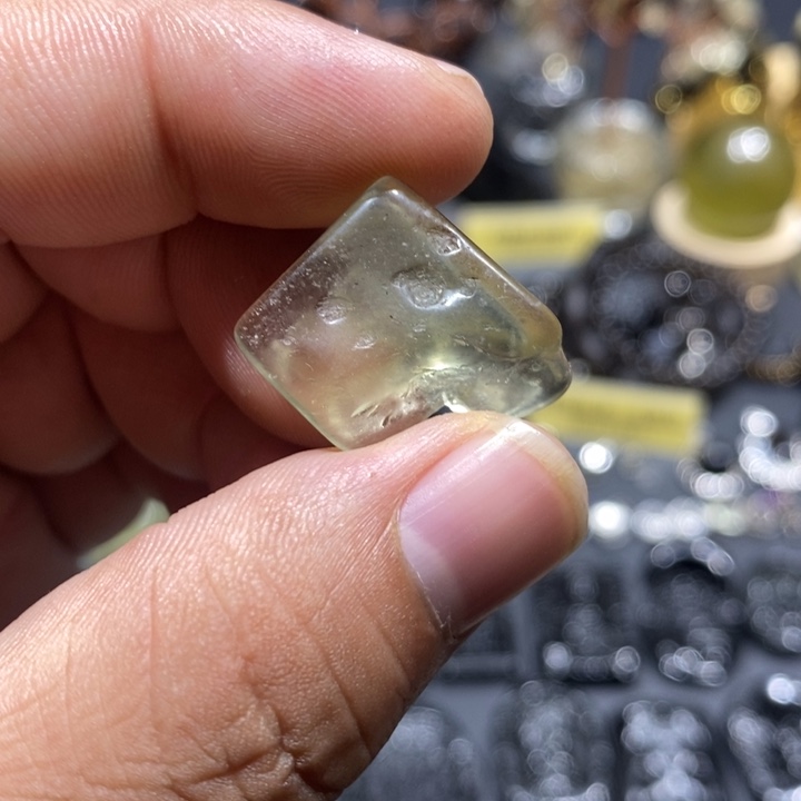 玻璃非金属利比亚