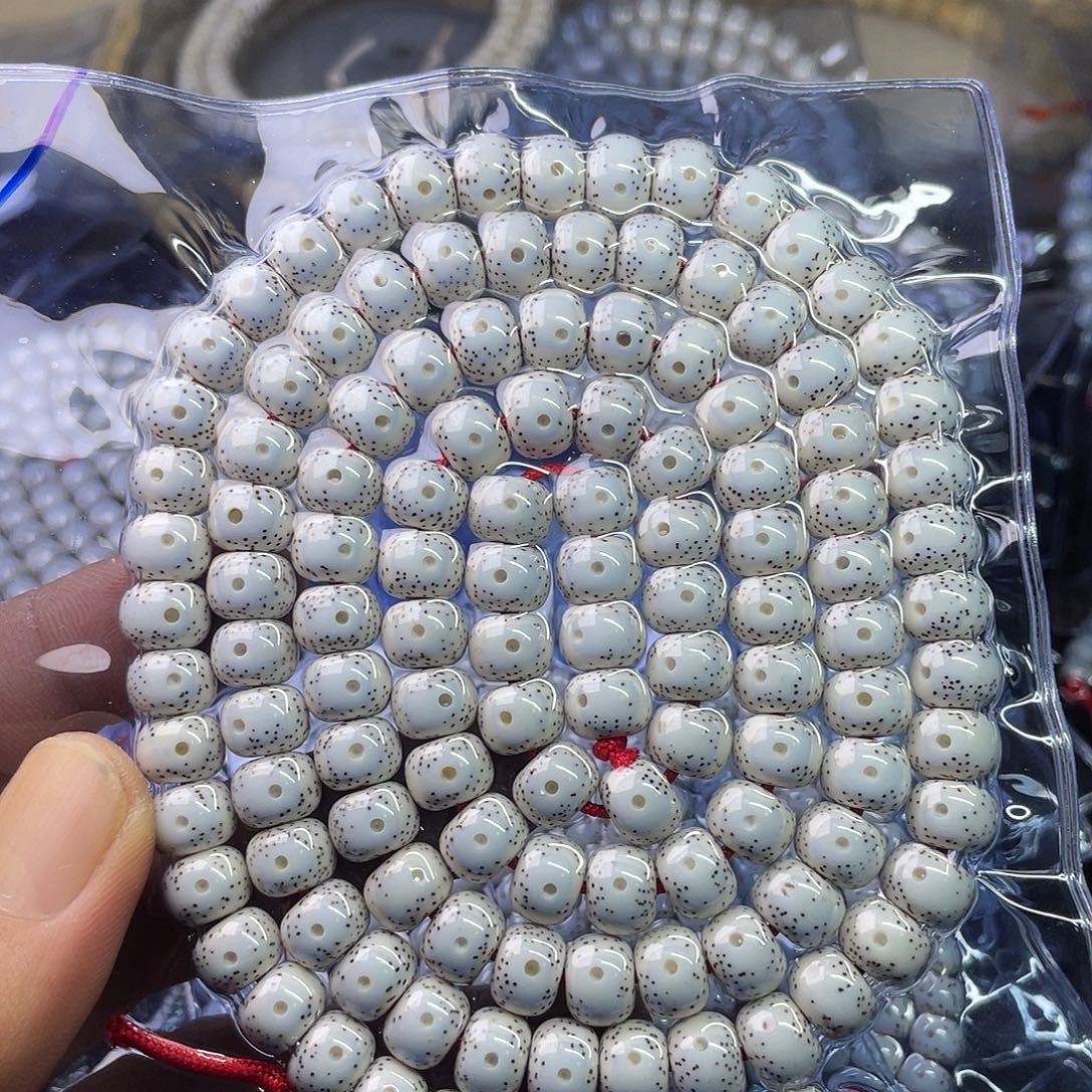 何***衍星月菩提吊坠10 8桶