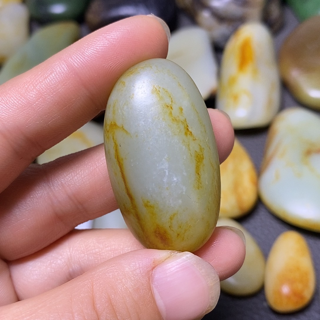和田玉（糖玉）未镶嵌挂件