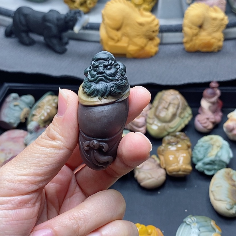 【闪购商品】定制石英质玉吊坠未镶嵌