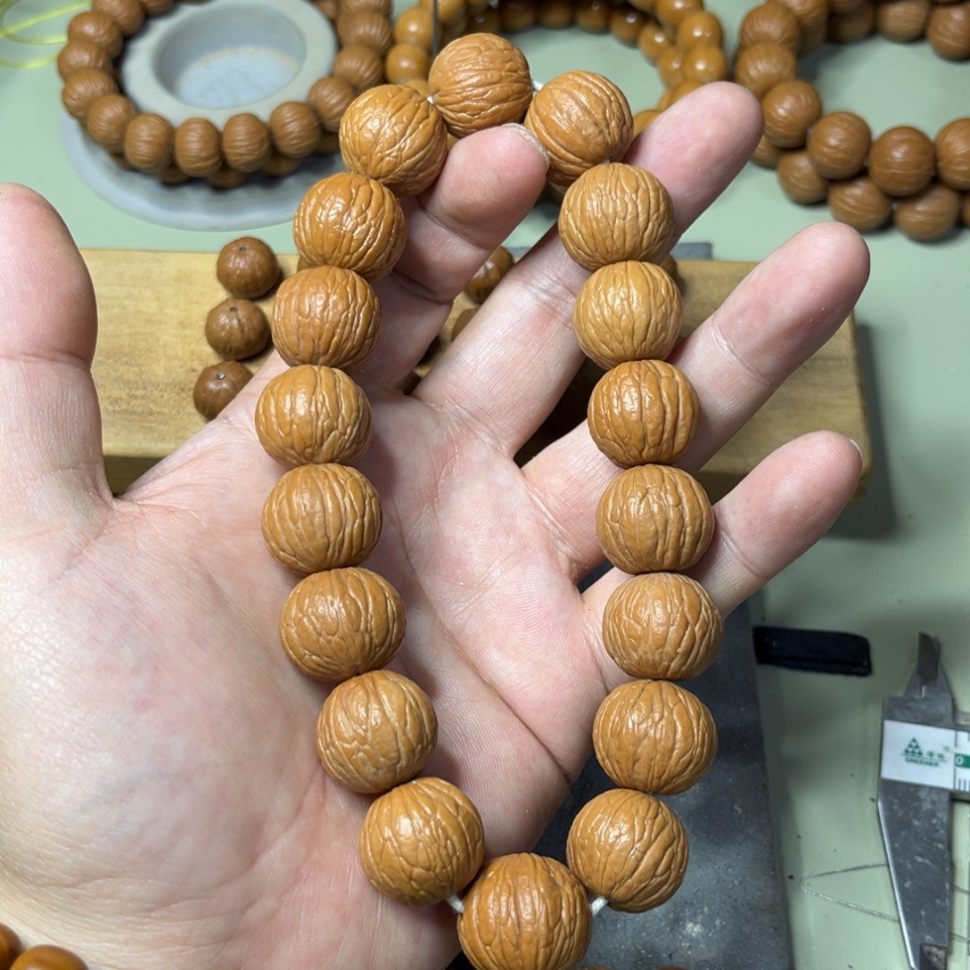 猴头核桃手串19.5手持聚宝盆