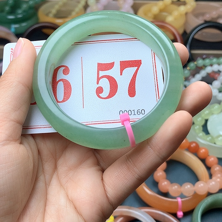 石英质玉（黄龙玉）未镶嵌手镯