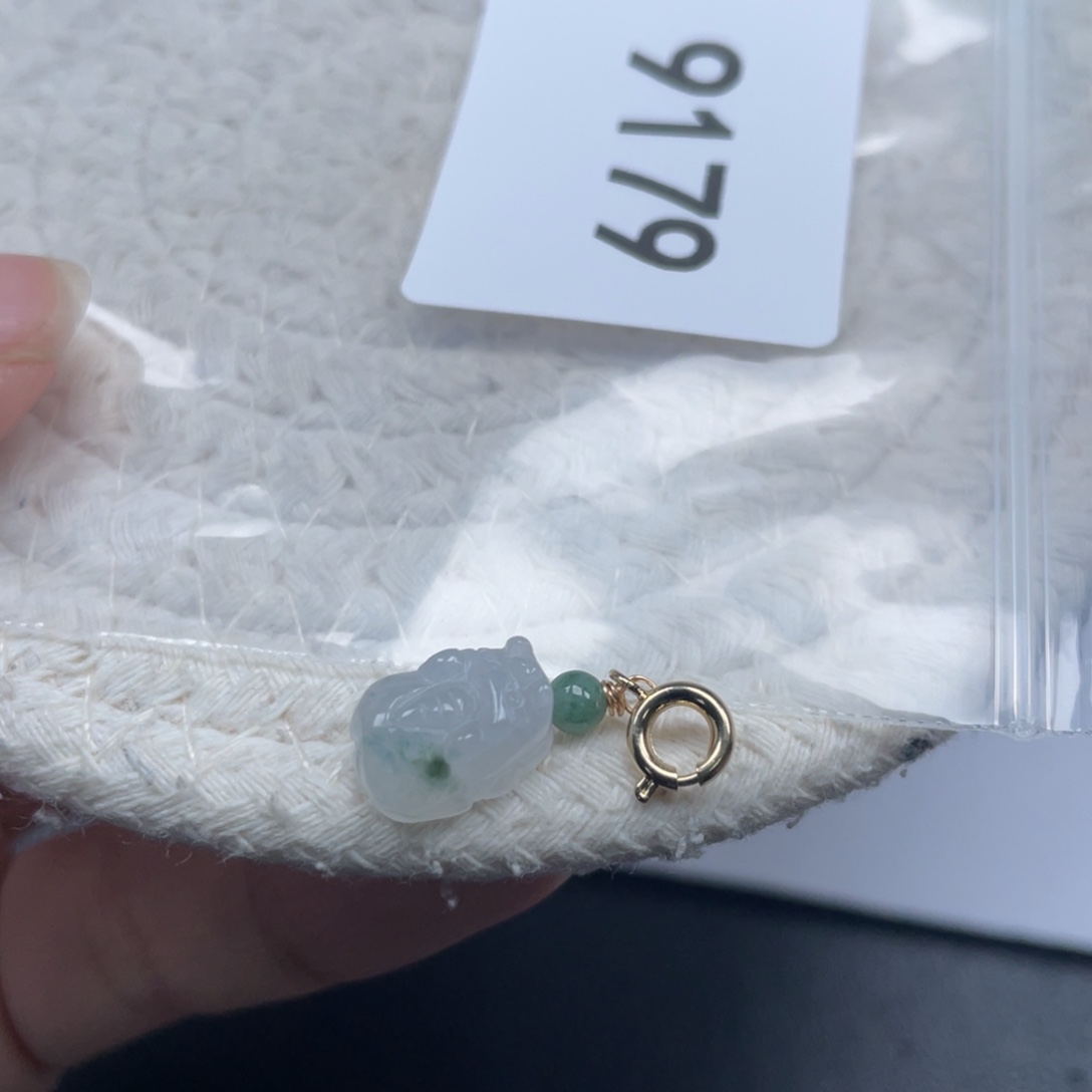 翡翠未镶嵌颈饰天然A货缅甸翡翠