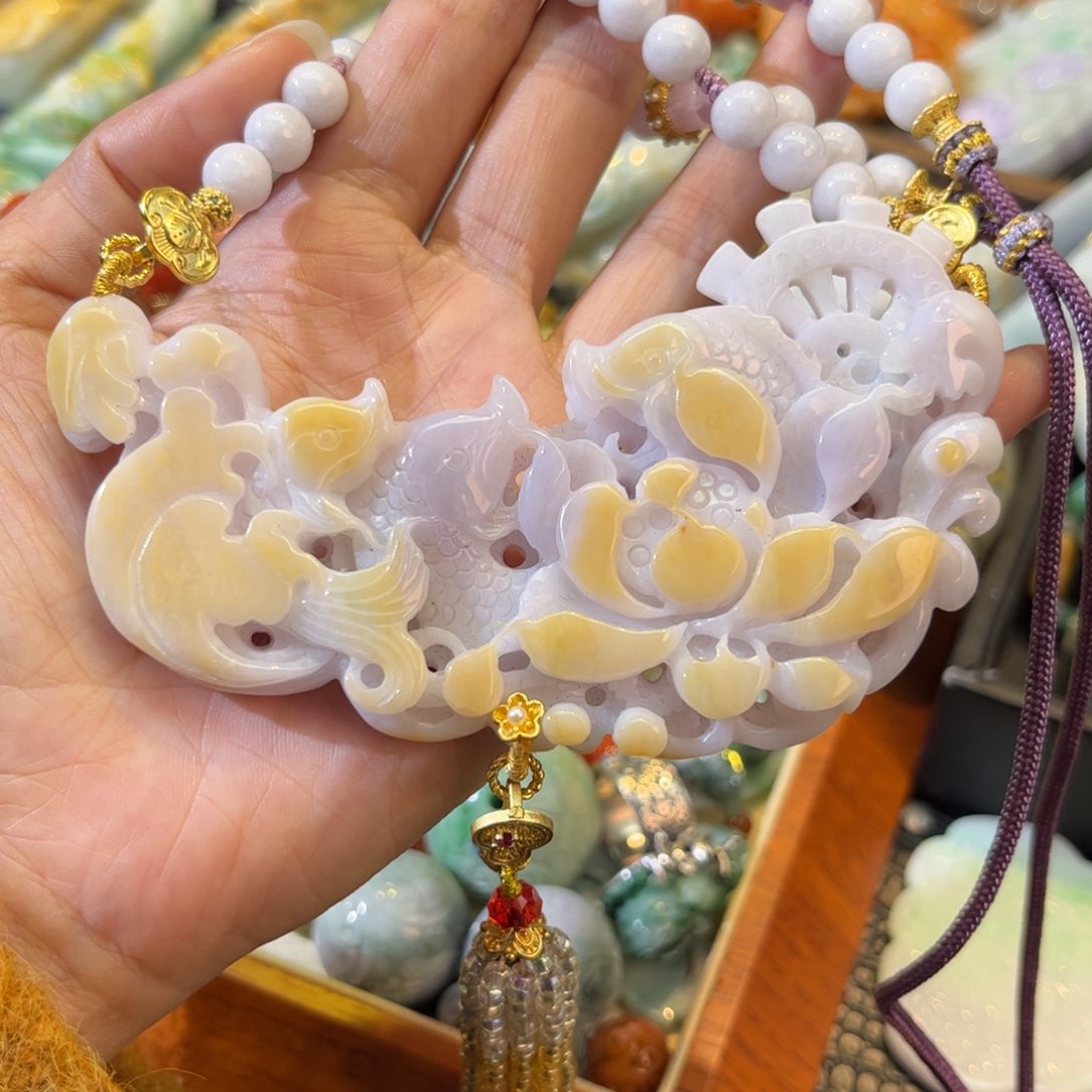 翡翠颈饰未镶嵌待编款