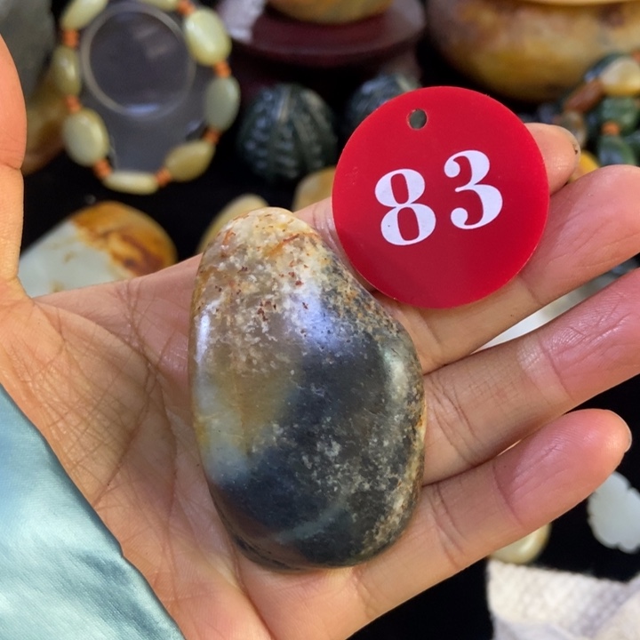 和田玉（糖玉）未镶嵌挂件