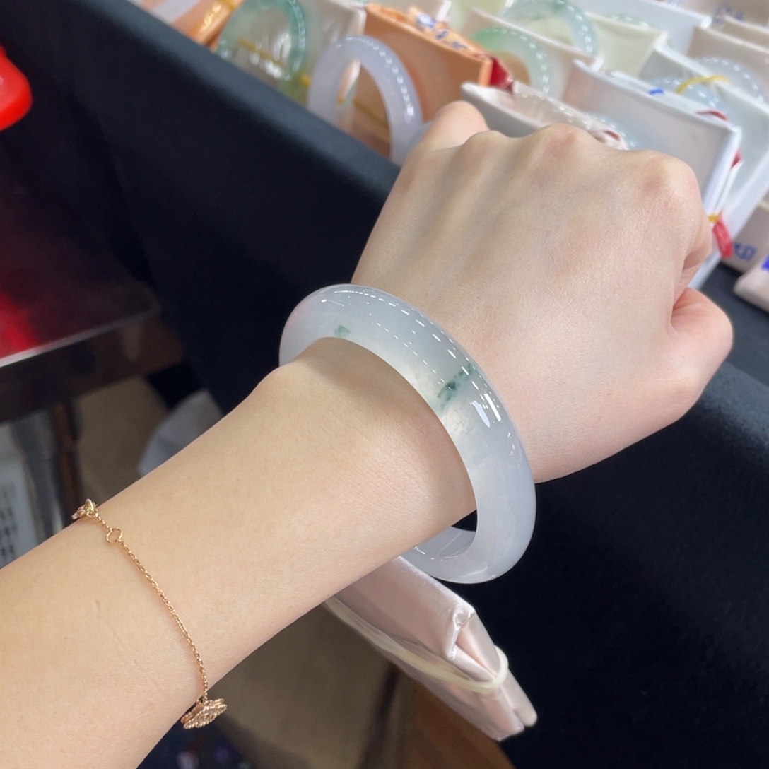 翡翠未镶嵌手镯55.8冰飘花