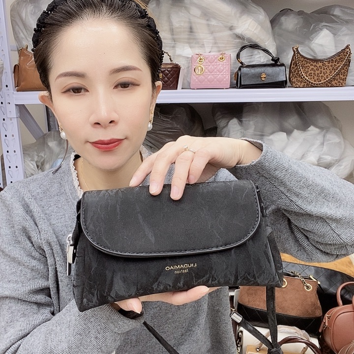 蚕丝小牛剖层皮革PU