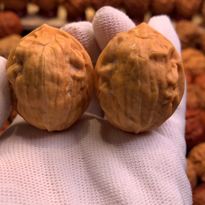 文玩核桃吊坠45哦哦哦哦