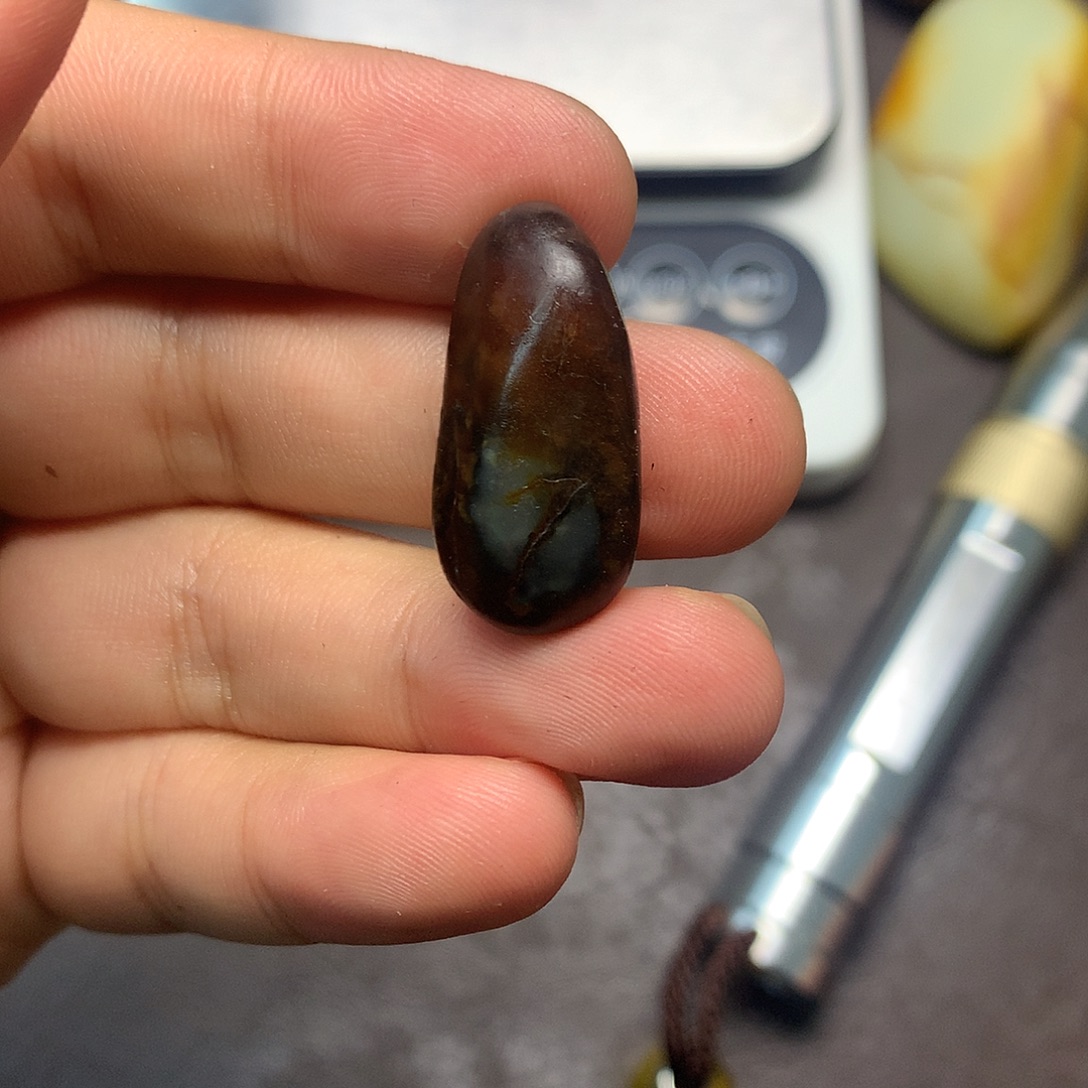 和田玉（糖玉）未镶嵌挂件