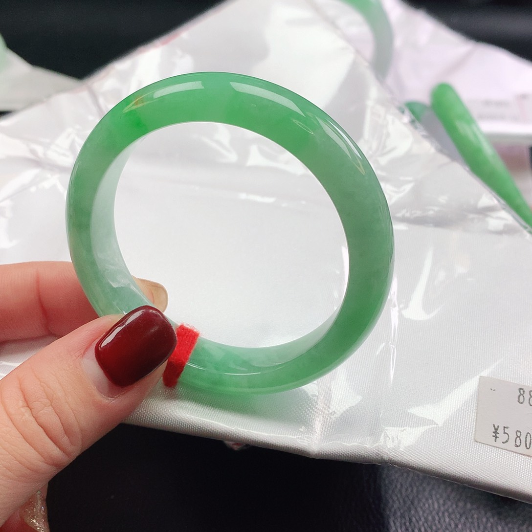 翡翠手镯未镶嵌正圈882327