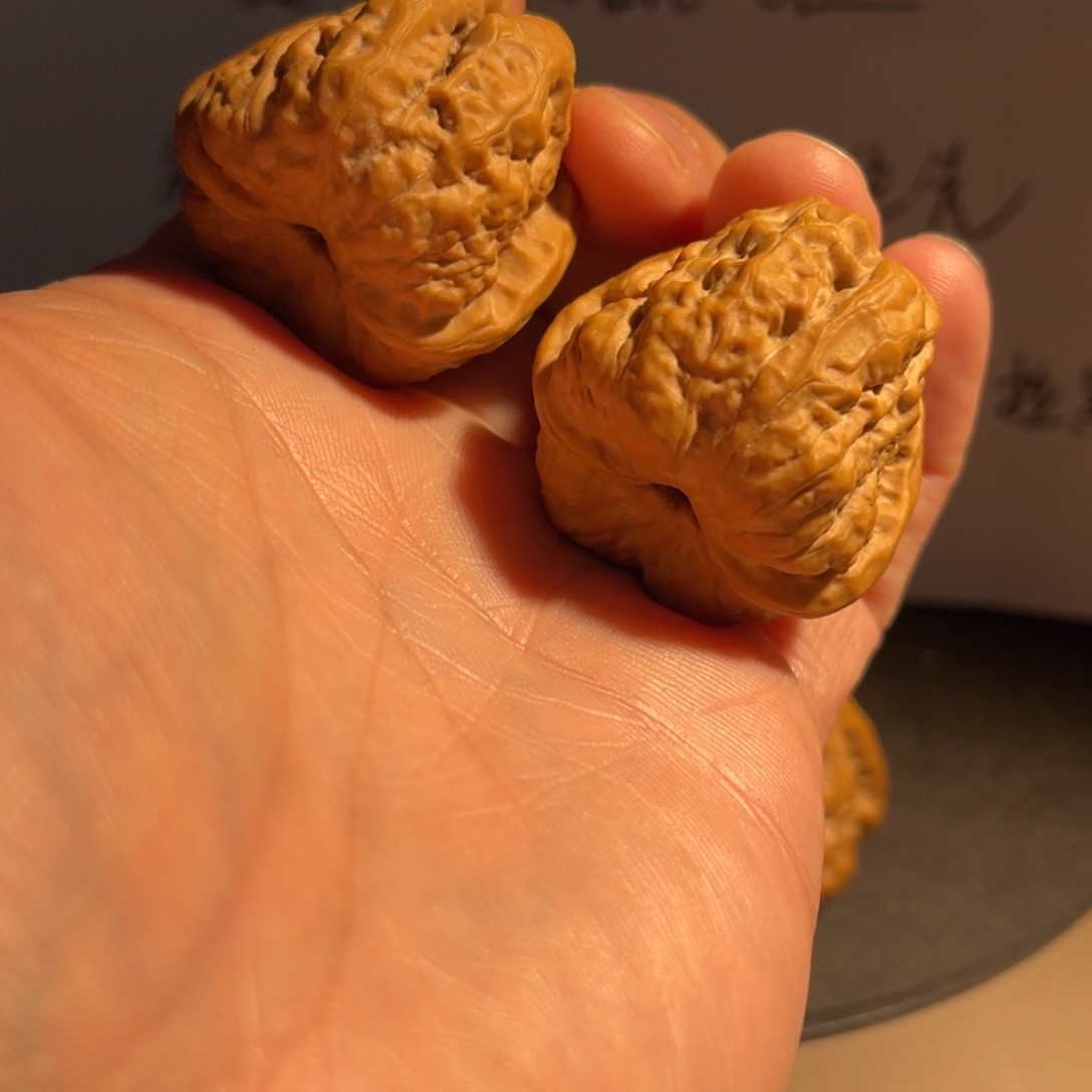 文玩核桃吊坠?**禾延庆