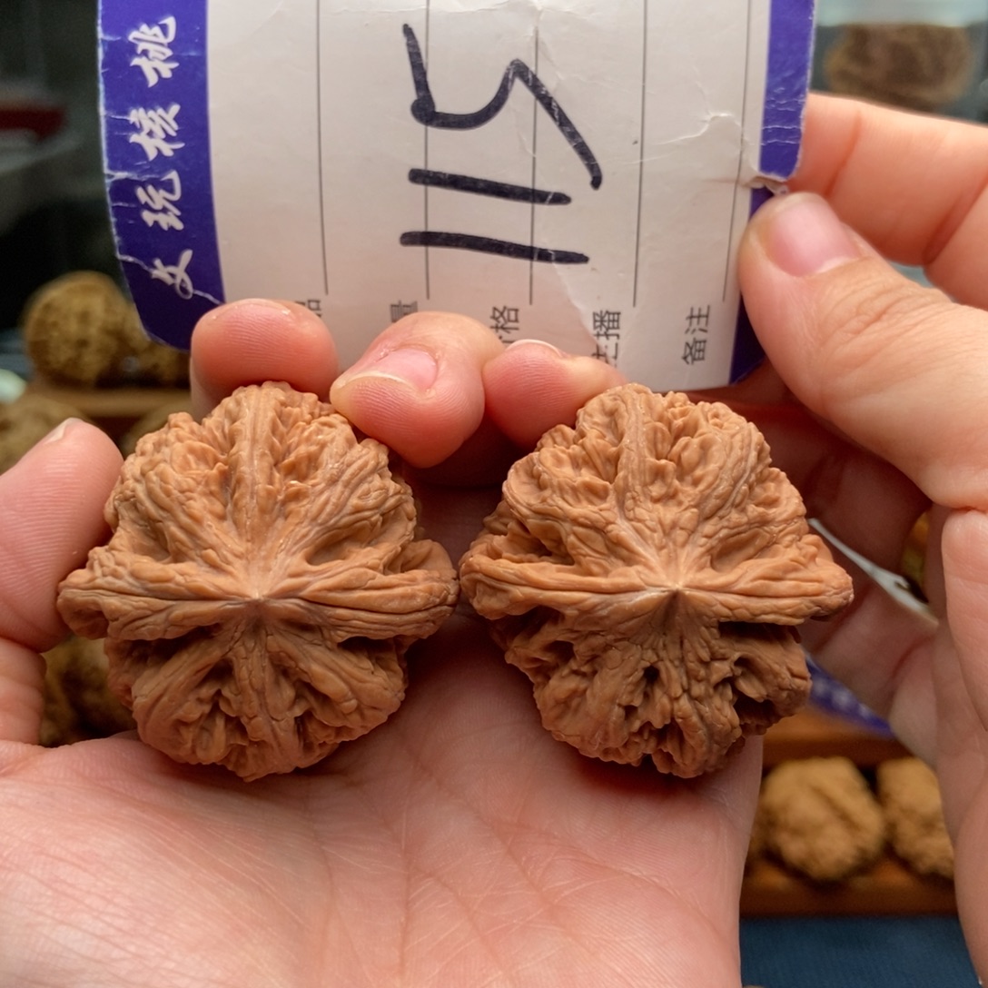 文玩核桃把件42粗筋
