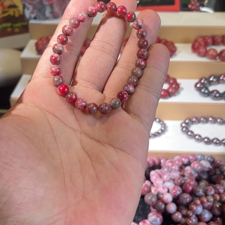 天然辰砂原石首饰