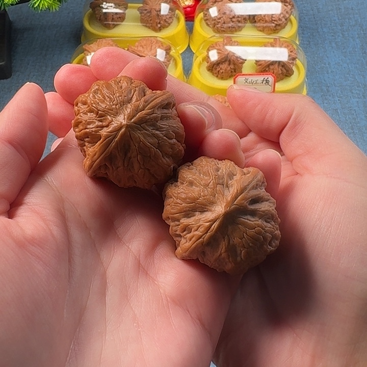 文玩核桃把件铁锤妹妹边39肚40