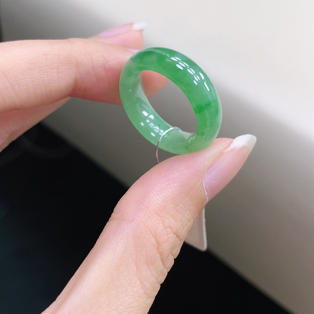 翡翠戒指未镶嵌四**.缅甸翡翠A货