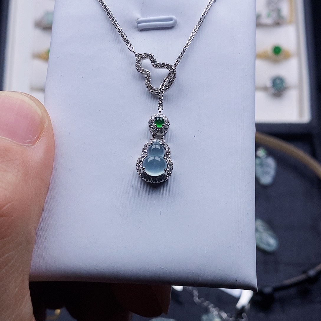 颈饰银S925镶嵌翡翠w w