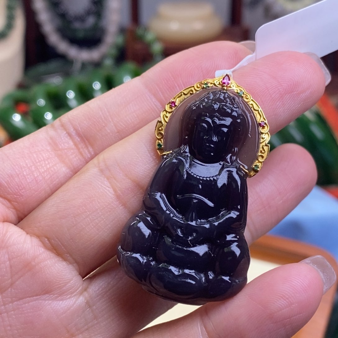 和田玉清货价老坑料烟紫帝王紫18.k观音未镶嵌